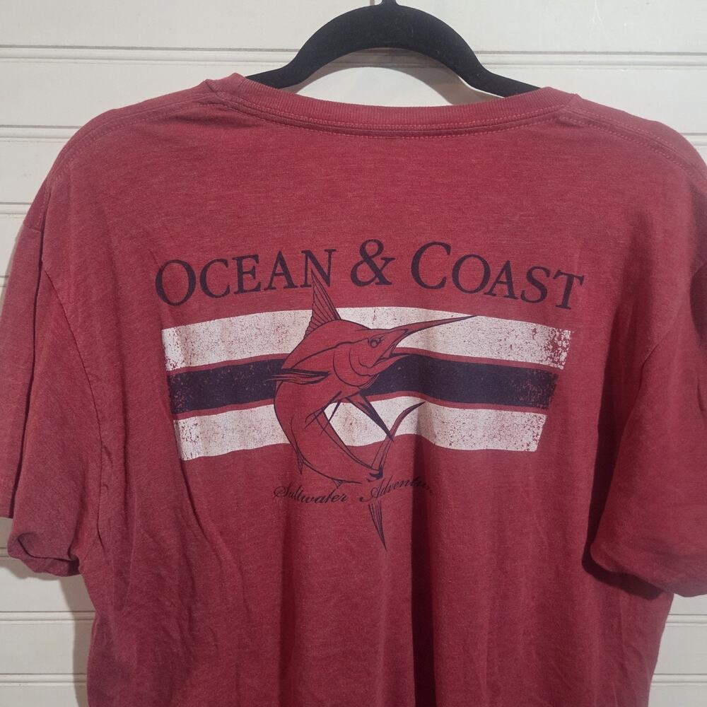 Ocean & Coast Marlin Fishing Shirt Mens L Large Coral Red Short Sleeve Graphic
